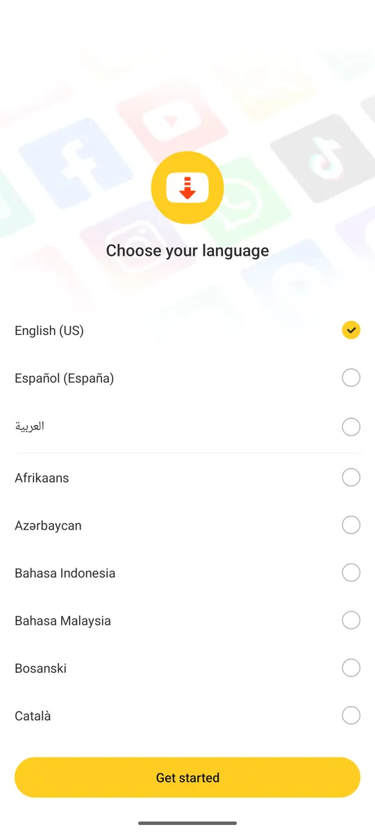 Snaptube first-run screen asking to choose a language, English selected